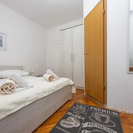 Double Bedroom In Center 3*
