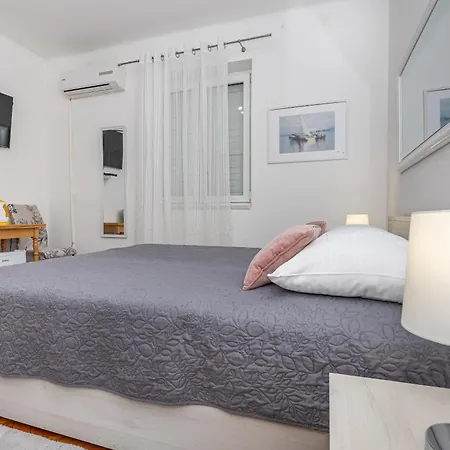 Double Bedroom In Center Pensionat 3*